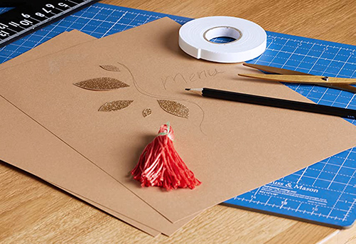 изготовление конверта из крафт-бумаги